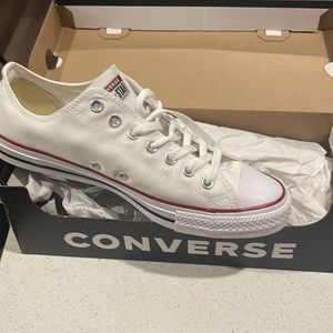 WHITE CONVERSE low tops